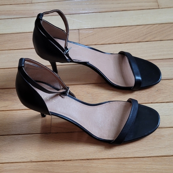 Halogen Women's Black Leather Heeled Dress Sandals with Ankle Strap 12 M - Picture 1 of 5